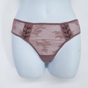Victoria's Secret Very Sexy Lace Cheekini Panties‎ New Size Small